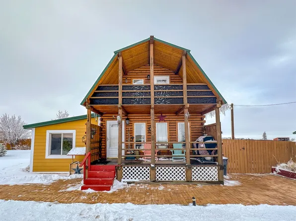 324 Oak St, Sweet Grass, MT 59484