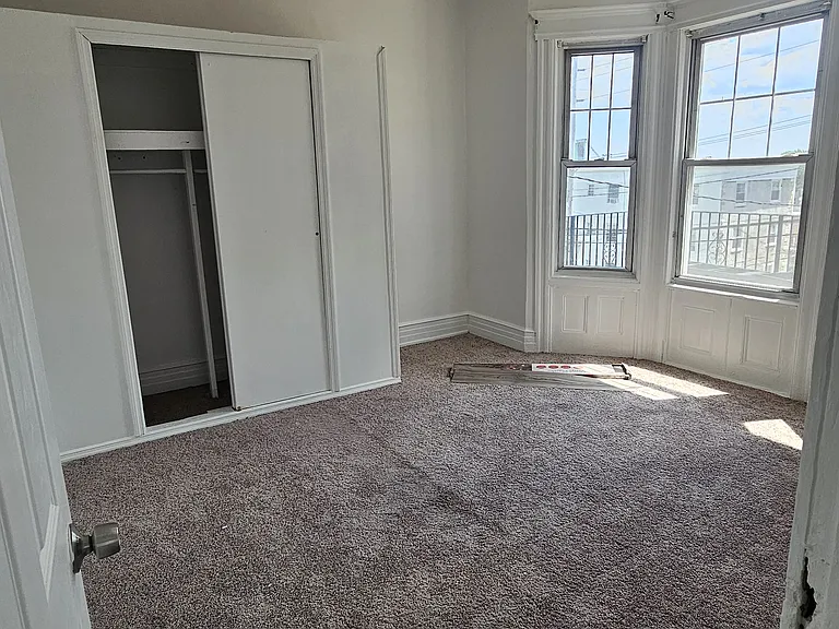 199 Grafton Ave #2 — Photo 20