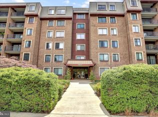 2817 Jermantown Rd APT 205, Oakton, VA 22124