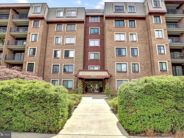 2817 Jermantown Rd APT 205, Oakton, VA 22124