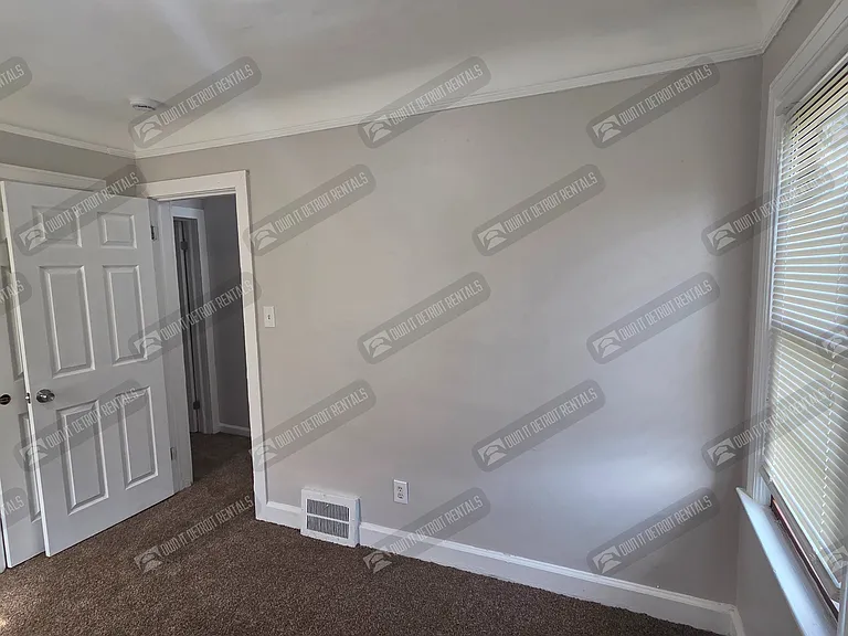 8891 Whitcomb St — Photo 10