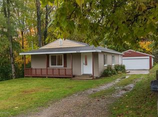 627 W Van Hoesen Blvd, Portage, MI 49024