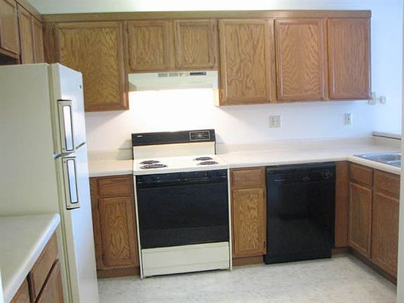 kitchen-at-apartments-in-st-francis