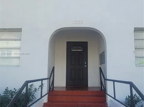 1322 SW 7th St APT 8, Miami, FL 33135