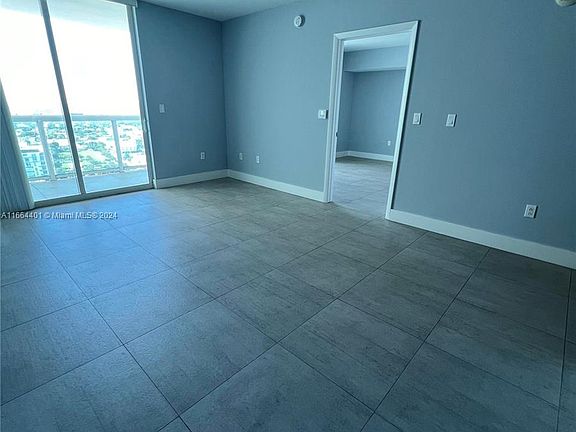 4th image of 1800 N Bayshore Dr APT 3502