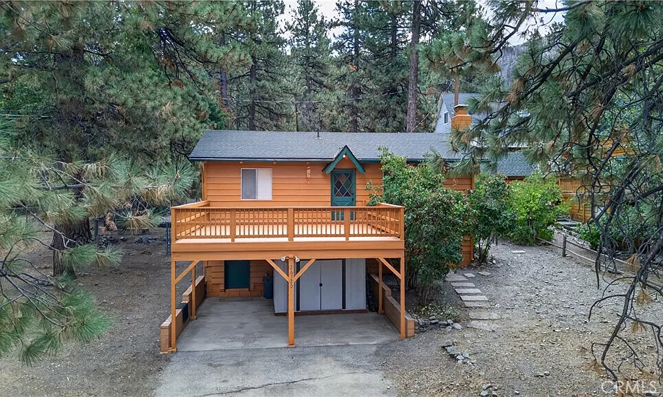 26720 Redstart Dr