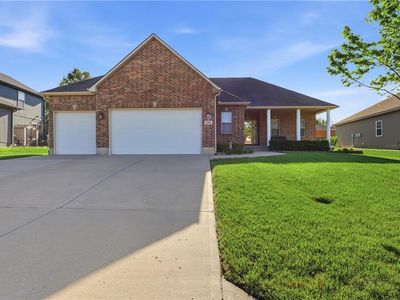 2126 NE Sparta Dr, Blue Springs, MO, 64029