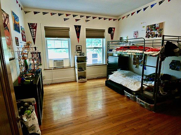 3rd image of 4301 N Paulina St #2