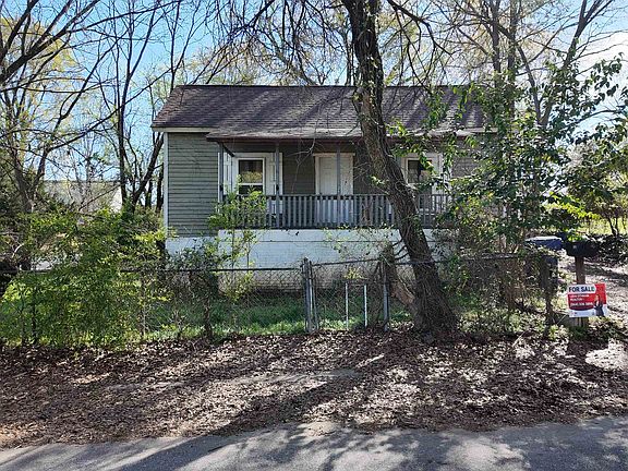 2nd image of 308 S Poole St