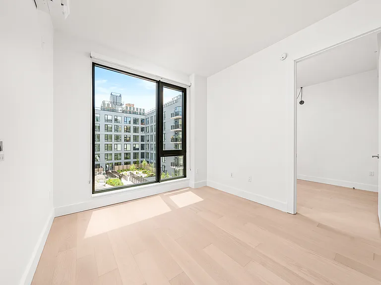 218 Front St #2316 — Photo 3