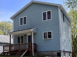 100 Pequot Point Rd, Westfield, MA 01085