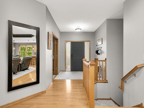 4th image of 615 Bluff Heights Dr SE