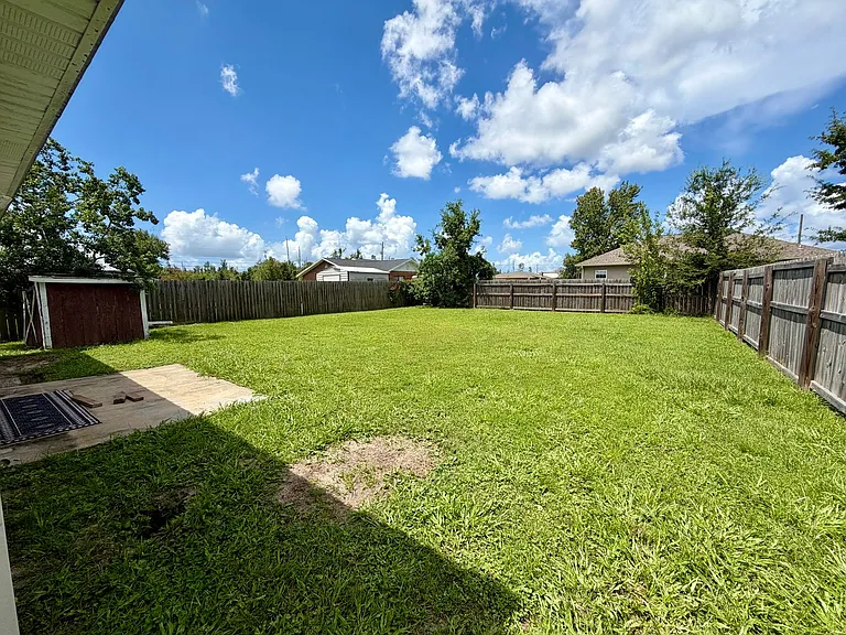 2419 Cocoa Ave — Photo 10