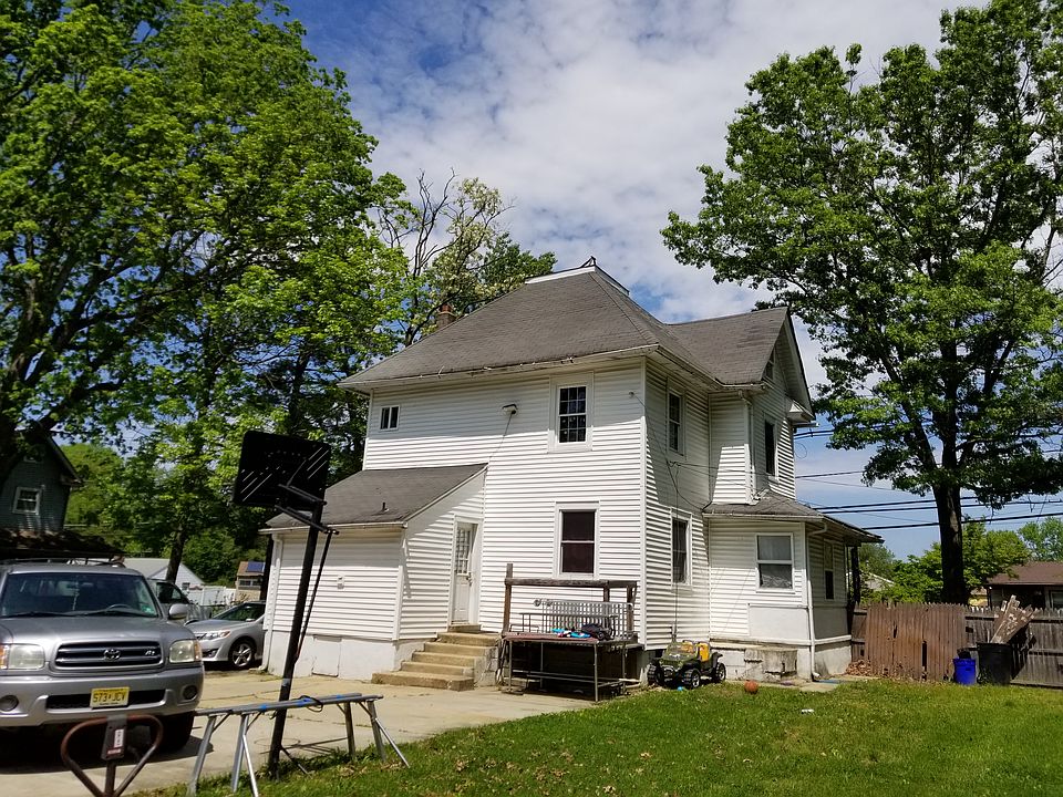 2nd image of 11 N Warwick Rd