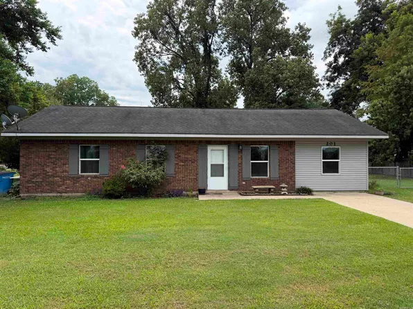 201 Pugh Dr, Portland, AR 71663