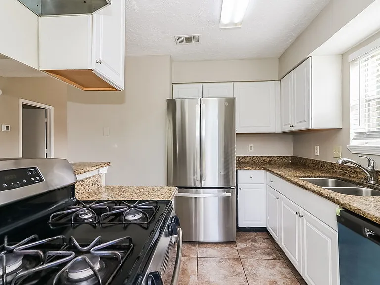 6042 Beaconridge Dr — Photo 7