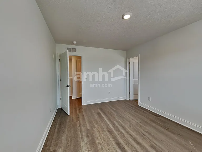 1373 Park Pl S — Photo 20