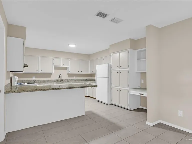 3121 S Casa Linda St — Photo 5