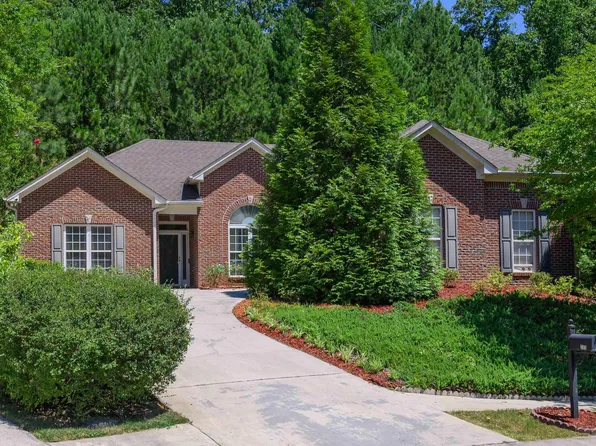 200 Cove Ln, Pelham, AL 35124