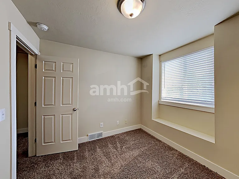 282 W Bricker Dr — Photo 16
