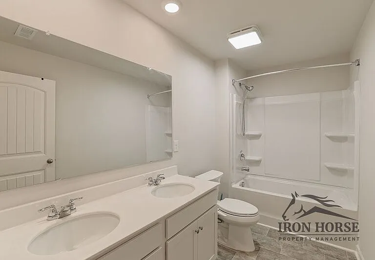 835 Baker View Ln — Photo 23