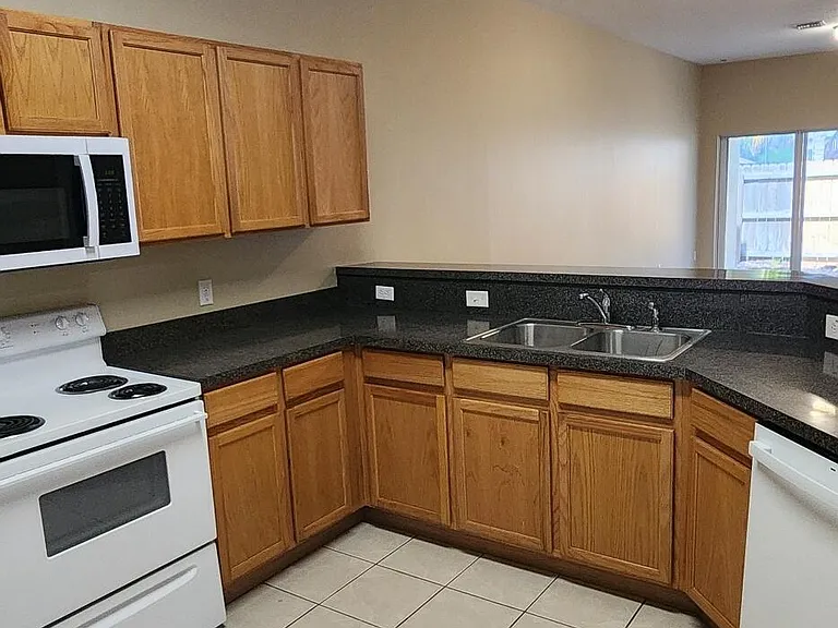 8735 Clara Elizabeth Ln #304 — Photo 13