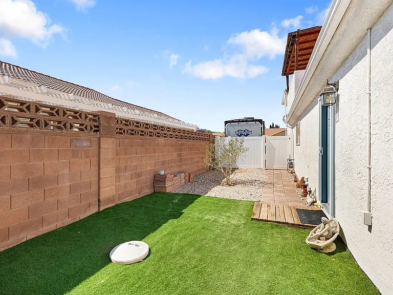 260 W 210 South Cir — Photo 42