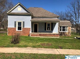 15 Robinson Creek Rd, Falkville, AL 35622