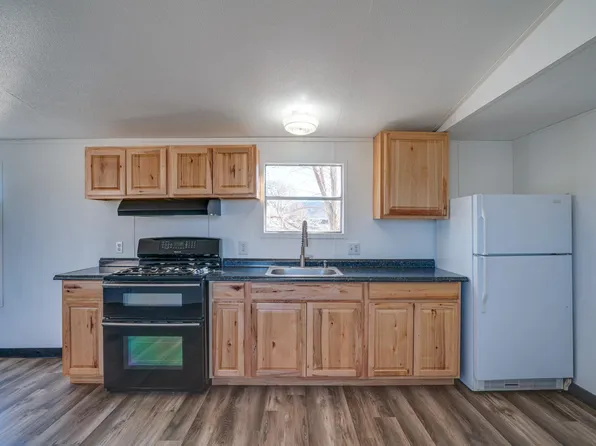 10B Amber Ln #10B, Ranchos De Taos, NM 87557