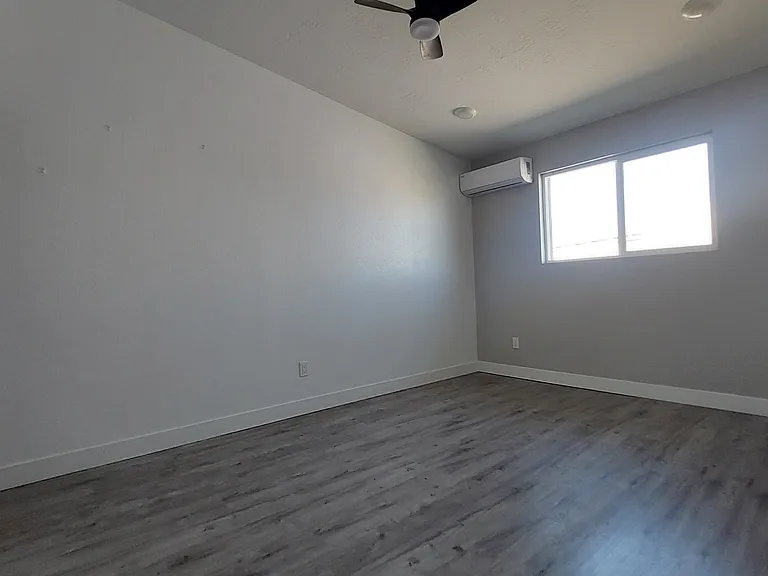 1917 E Monroe St #1 — Photo 4