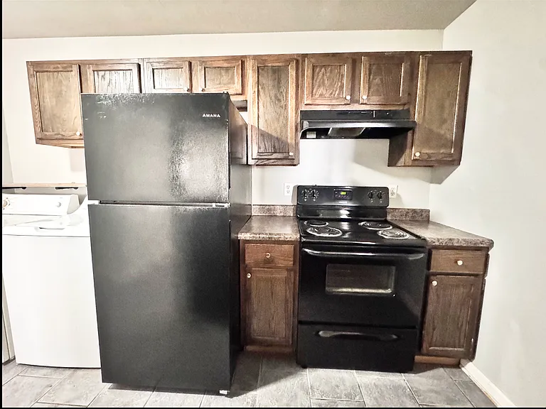922 W Oak Ave #3 — Photo 7
