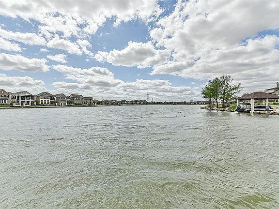 4th image of 18806 N Blanco Bend Dr