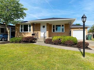 34 Jane Ln, Depew, NY 14043