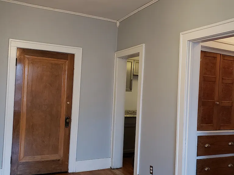 1615 W Canfield St #208 — Photo 5