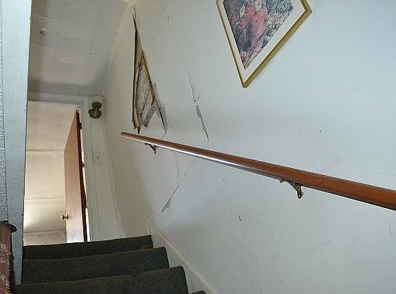 2nd image of 3508 Wayne Rd