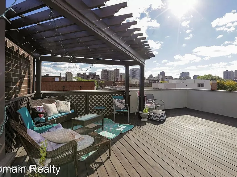 721 W Buckingham Pl #1 — Photo 14
