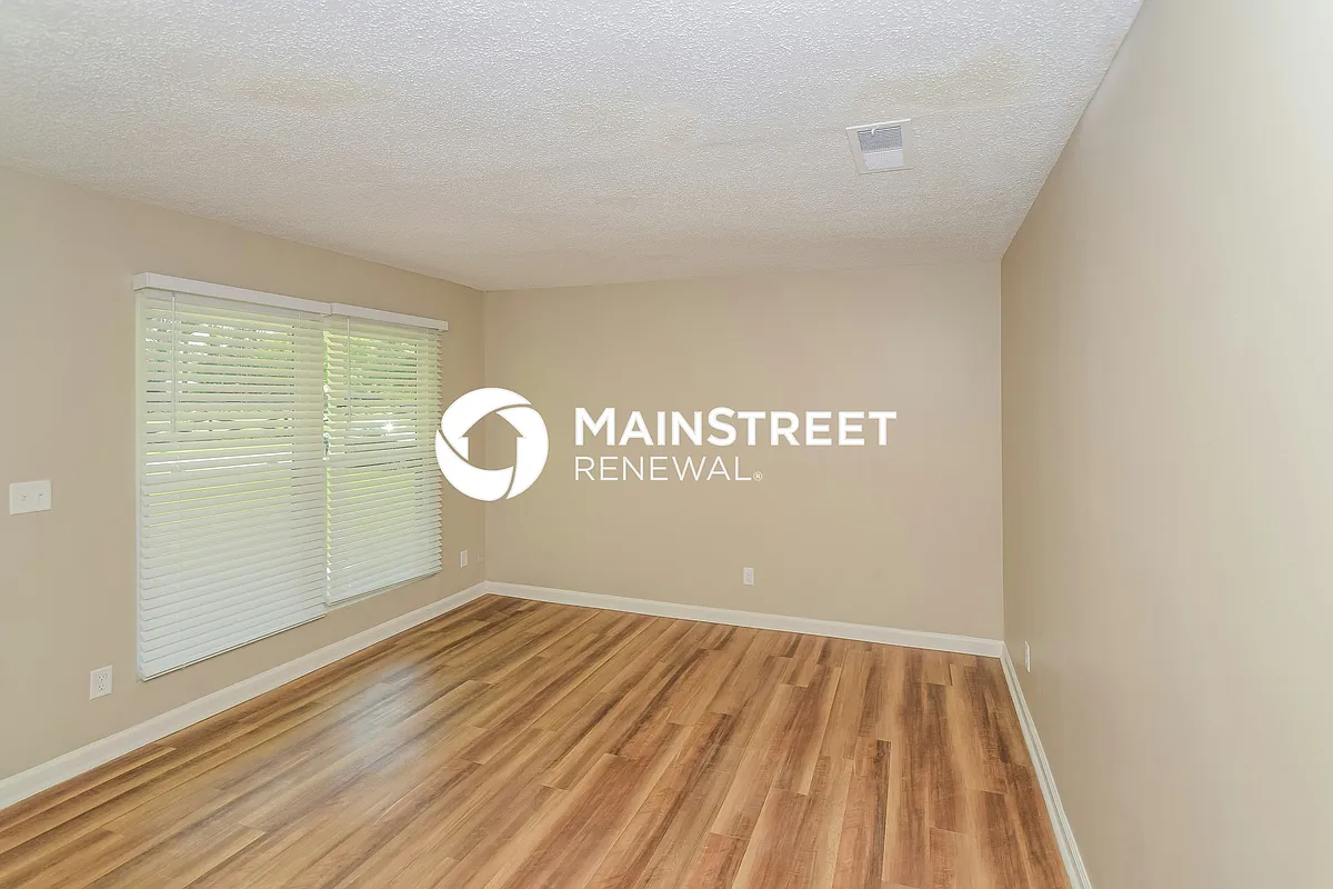 Living Room - 2058 Palmer Ave
