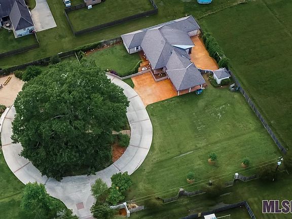 2nd image of 300C Gail St