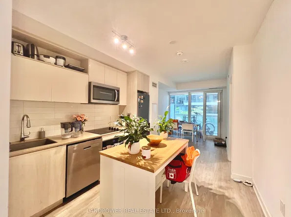 135 Lower Sherbourne St #1241, Toronto, ON M5A 1Y4