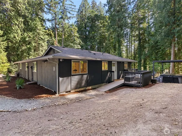 8306 94th Street NW #A & B, Gig Harbor, WA 98332