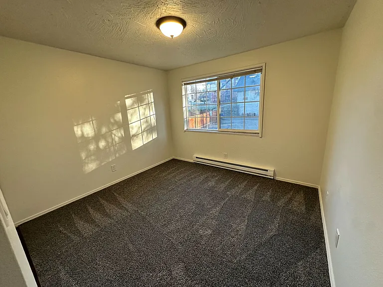 1723 W 8th Ave #4 — Photo 4