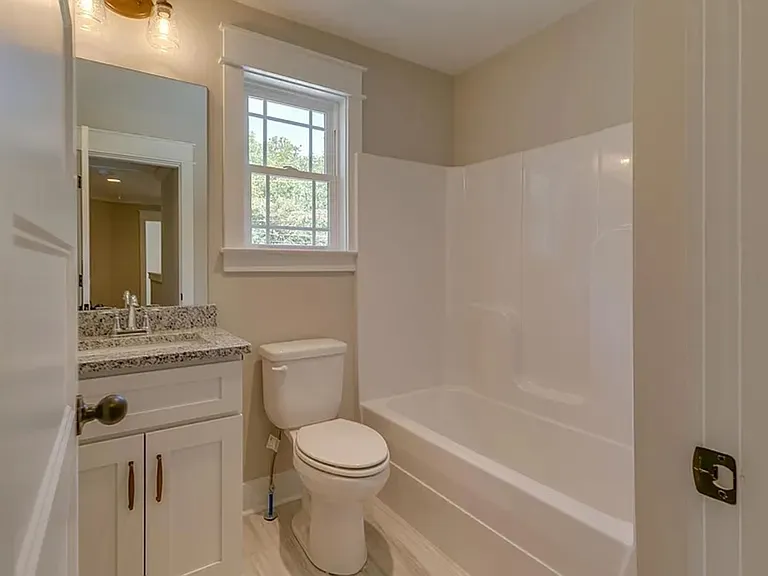 127B Commerce St — Photo 15