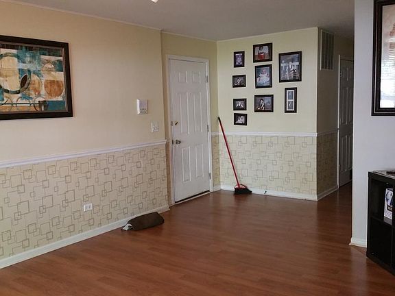 2nd image of 1187 N Red Oak Cir Unit 1