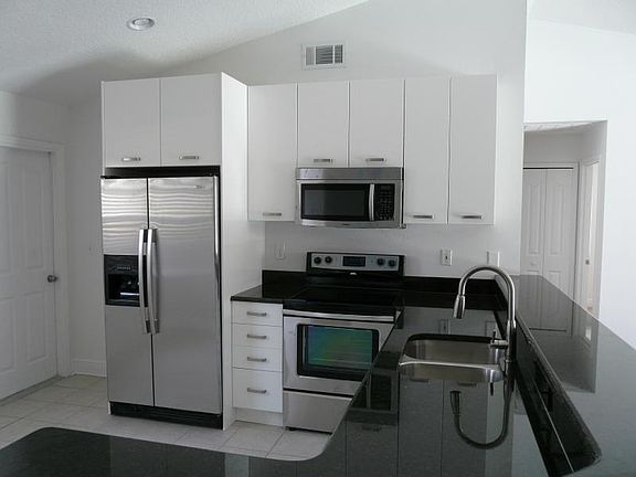 2nd image of 5632 Mandarin Ct