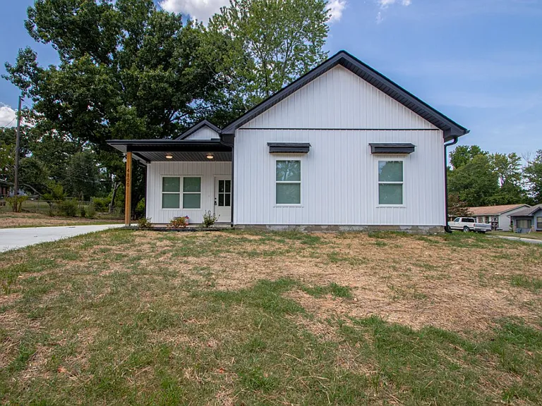 4800 Greenfield Dr — Photo 20