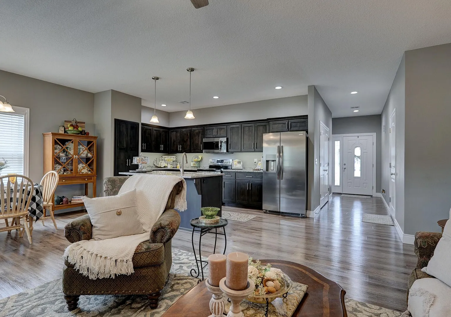 Unit Now Available ! ! 2-Bedroom 2-Bath Duplex Located In Neosho! Rent-$1300.00 — Photo 3