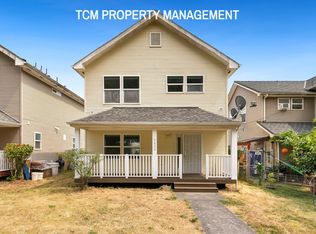 5822 32nd Ave S, Seattle, WA 98118