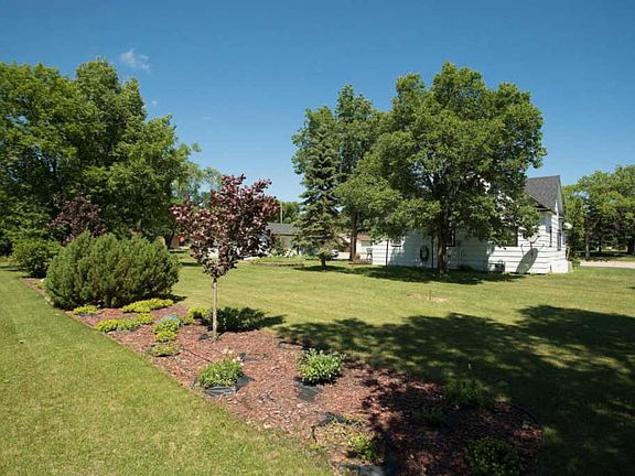 4th image of 456 3rd St SE