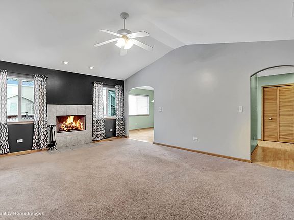 4th image of 785 Blackhawk Dr