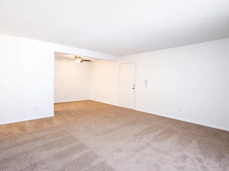 The Lodge Apartments — Photo 12